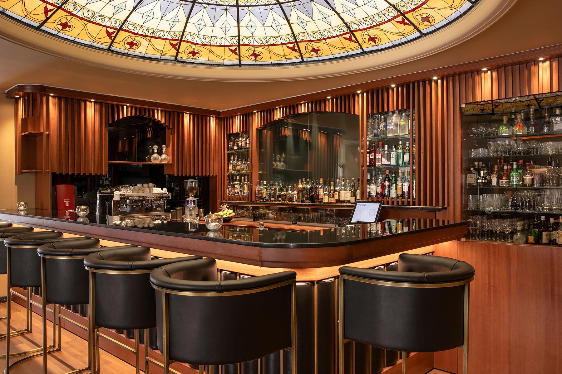 Mediterranean Palace Thessaloníki Eksteriør billede The bar at the hotel
